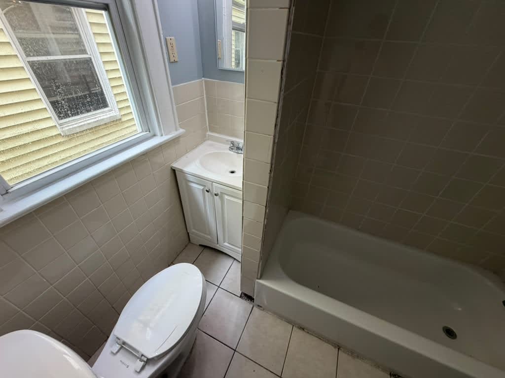 394 Myrtle Ave – photo 5