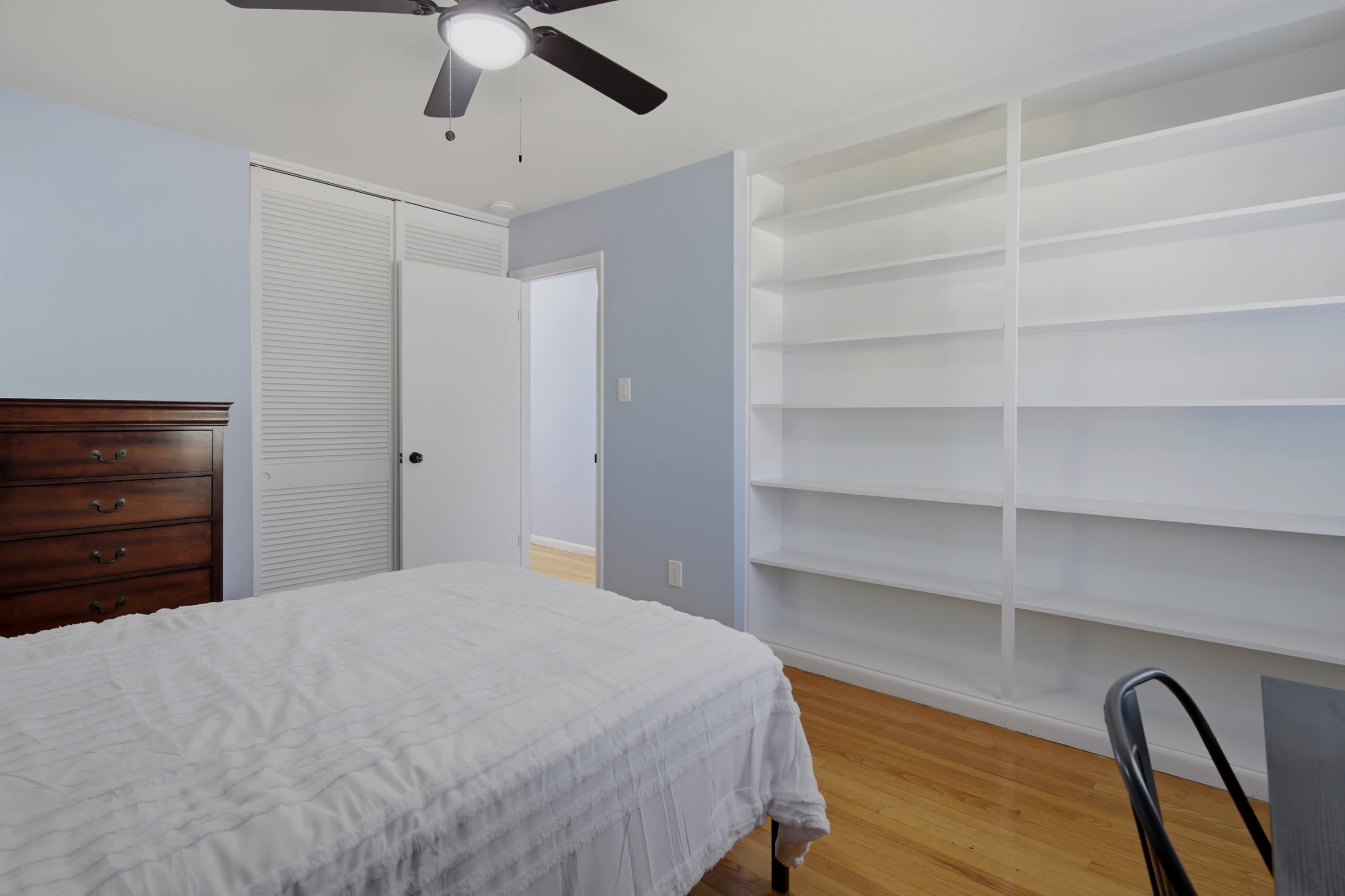 1829 Martindale Drive 3 Large Room W Shared Bath – photo 3