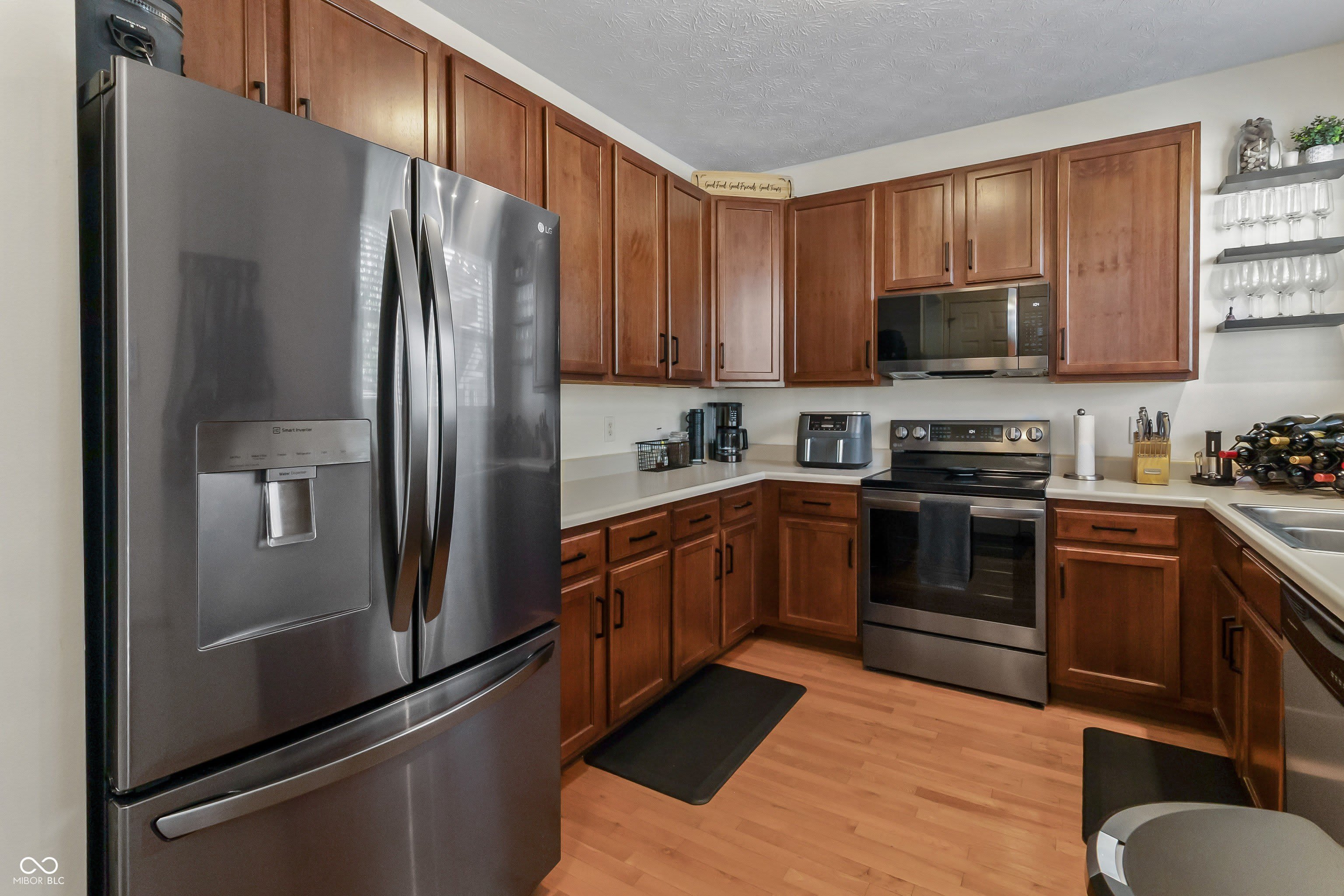 2410 N College Avenue – photo 3