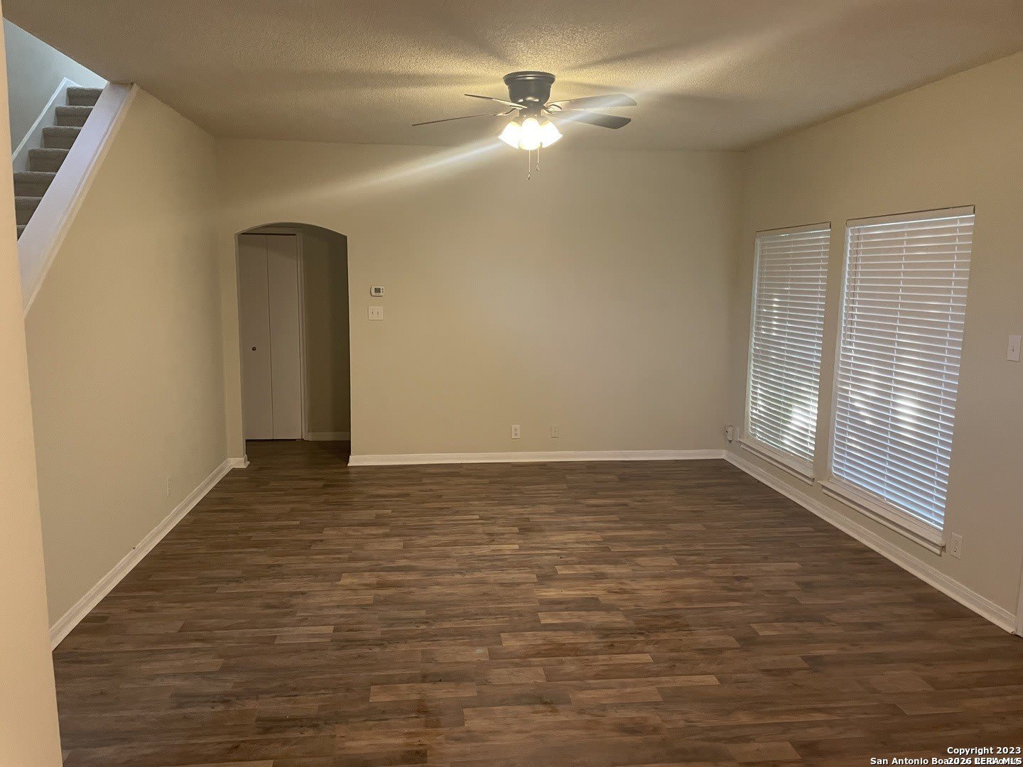 4130 TAVERN OAKS ST – photo 3