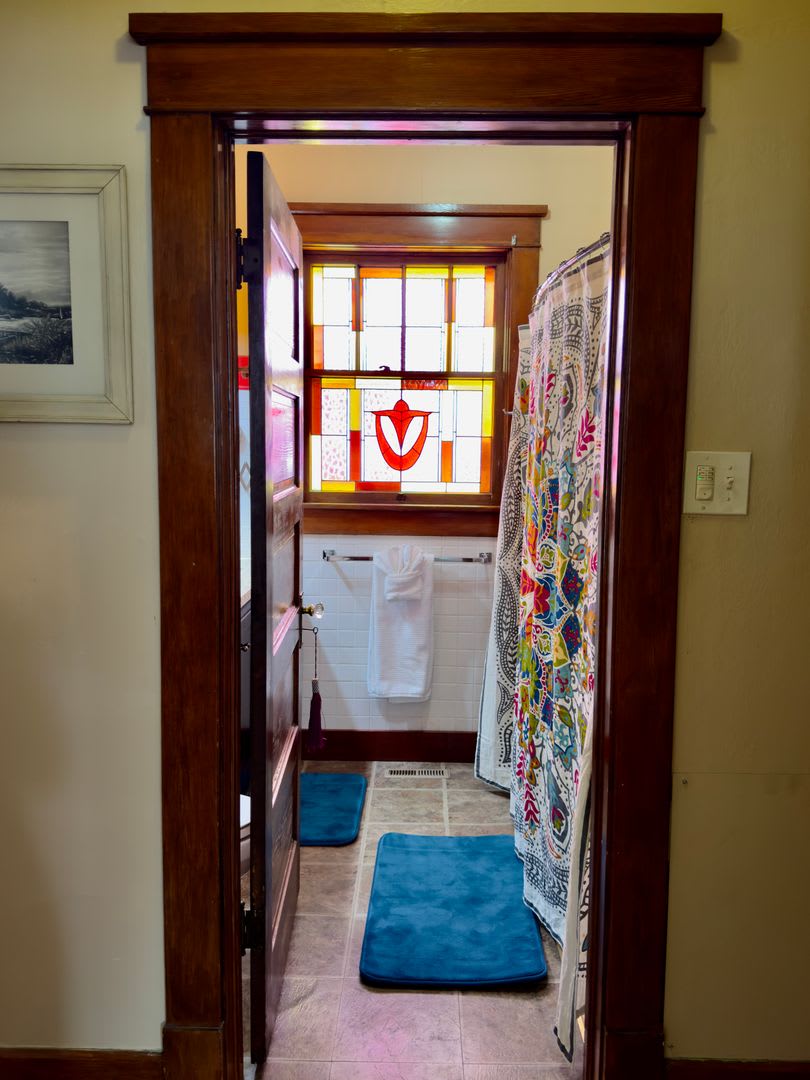 Timeless Elegance With Old World Charm A Home That Takes You Back In Time – photo 3