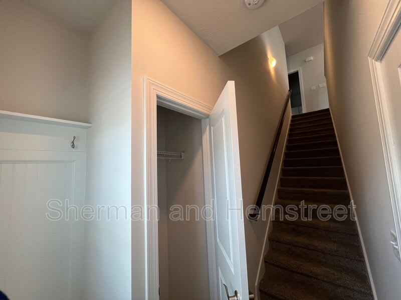 7017 Hummingbird Drive – photo 2
