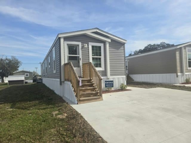 7259 Greenbrier Village Road – photo 1