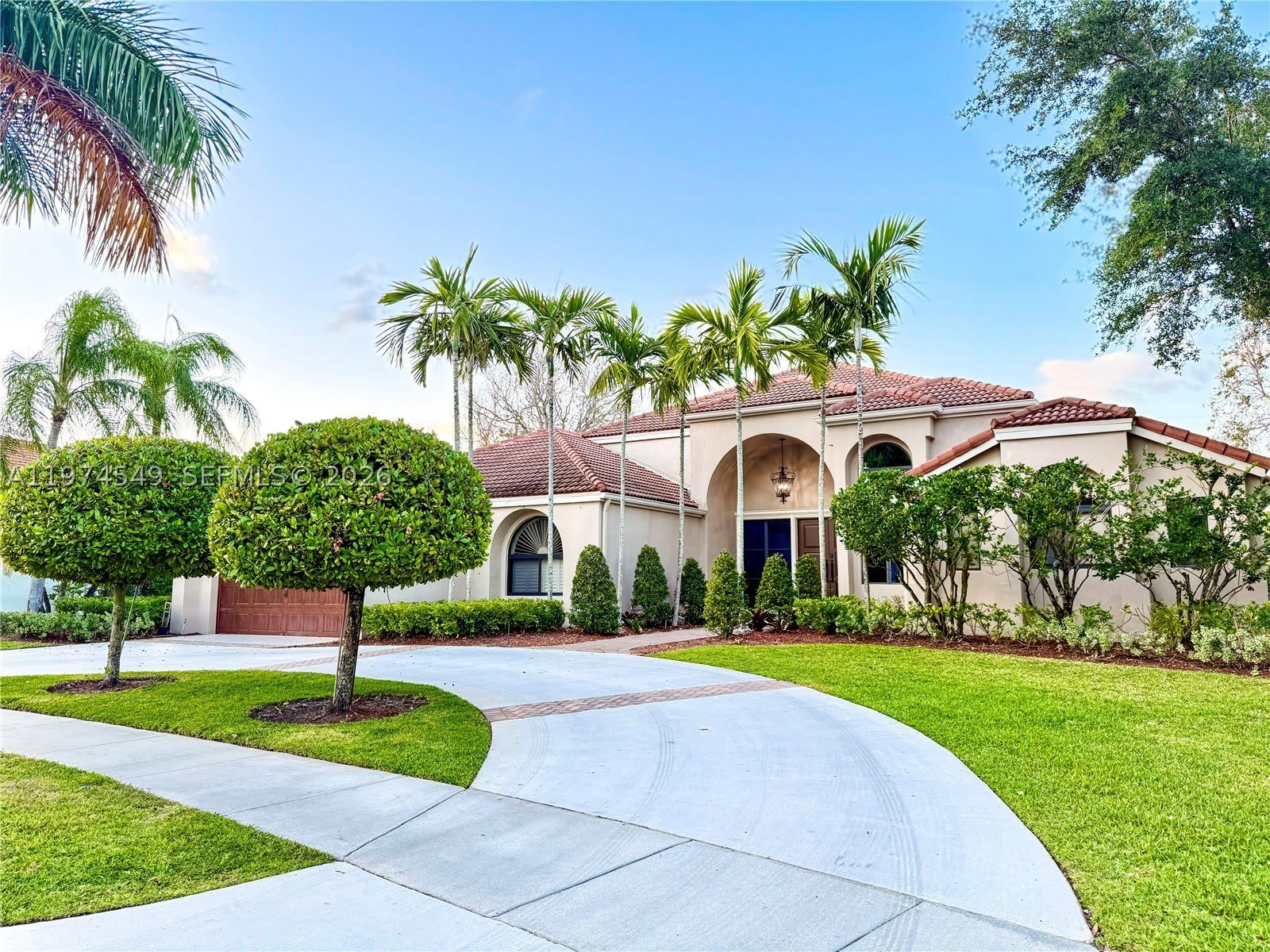 400 Alexandra Cir – photo 1