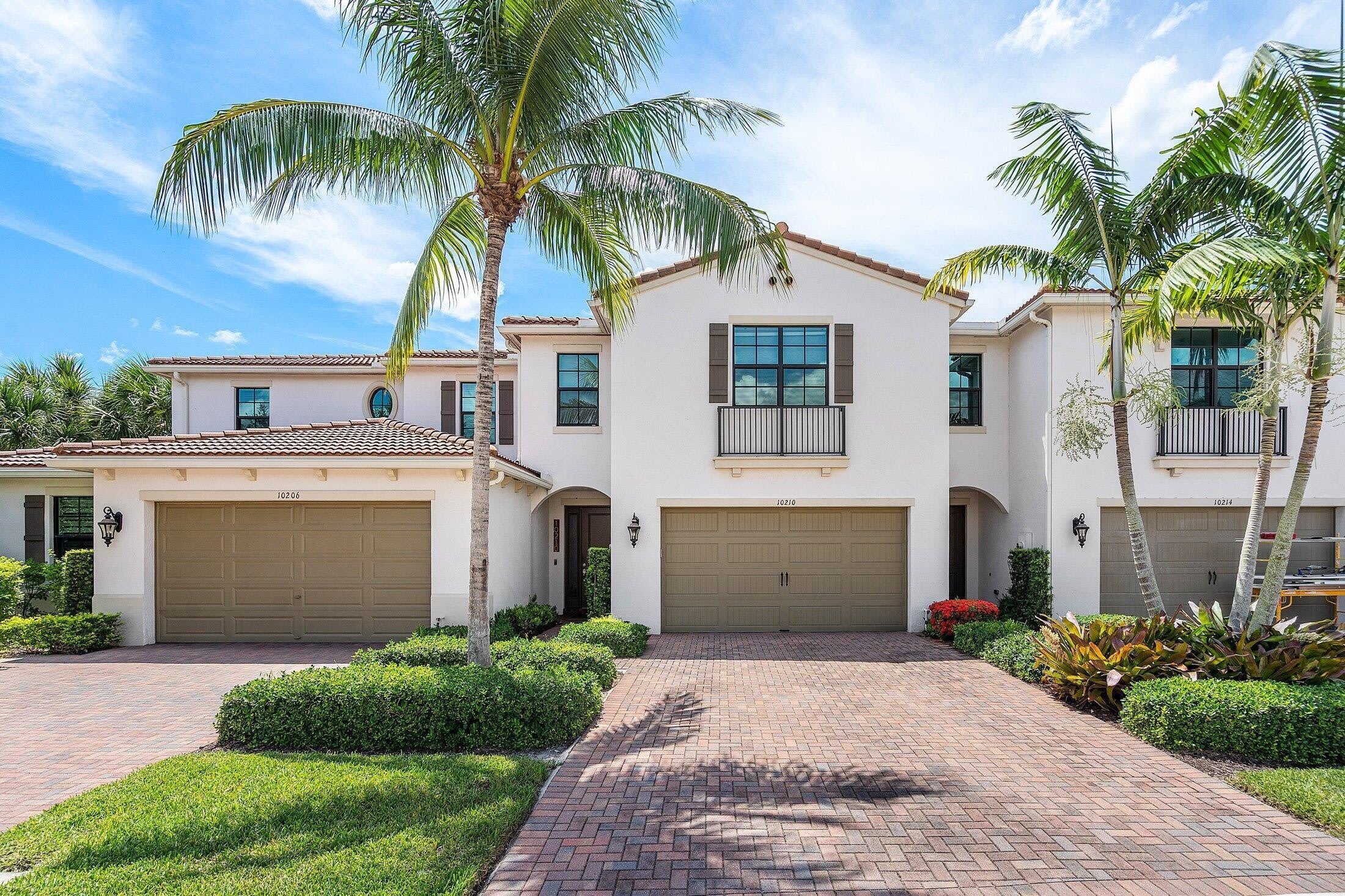 10210 Akenside Drive – photo 3