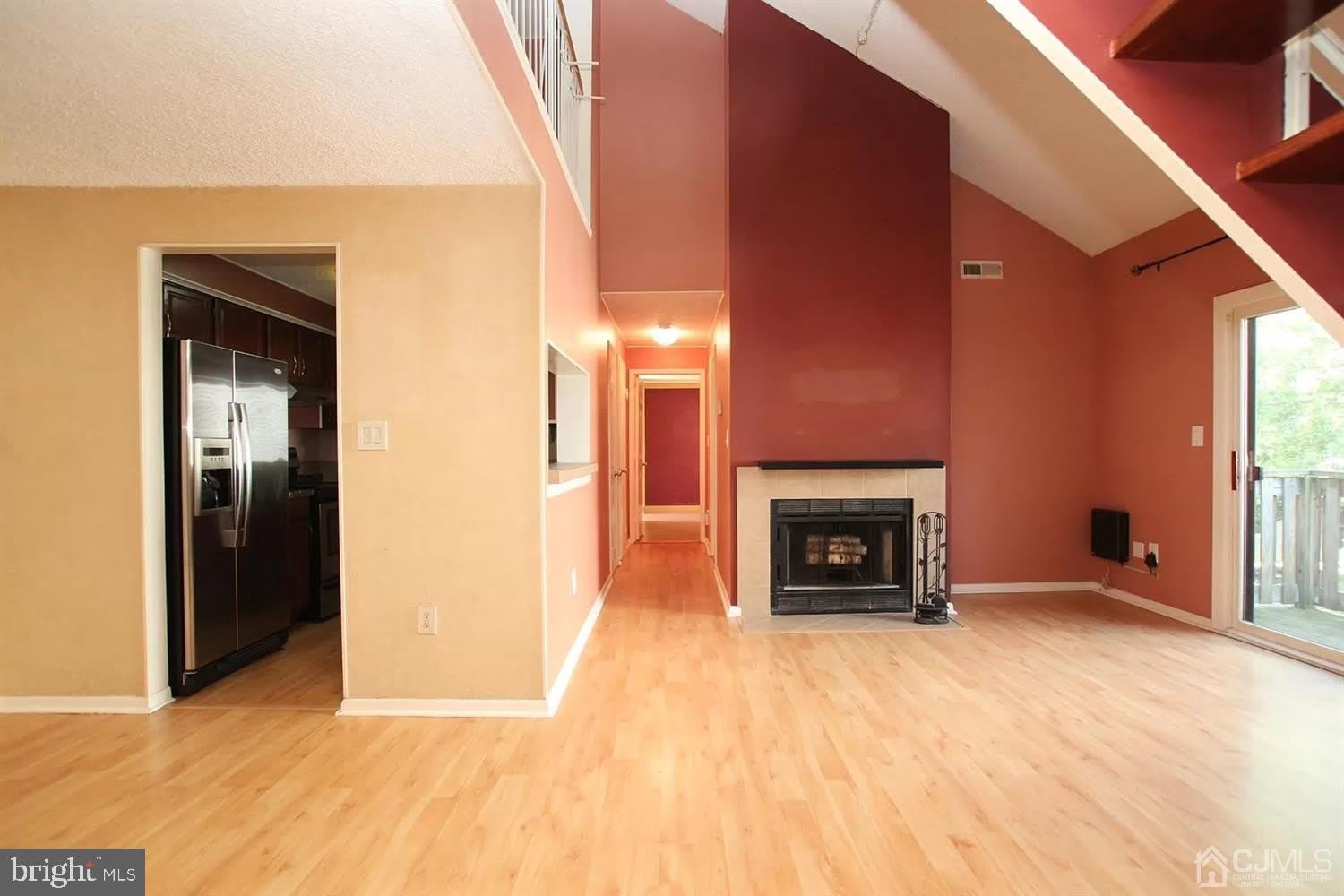 818 RAVENS CREST Drive – photo 3