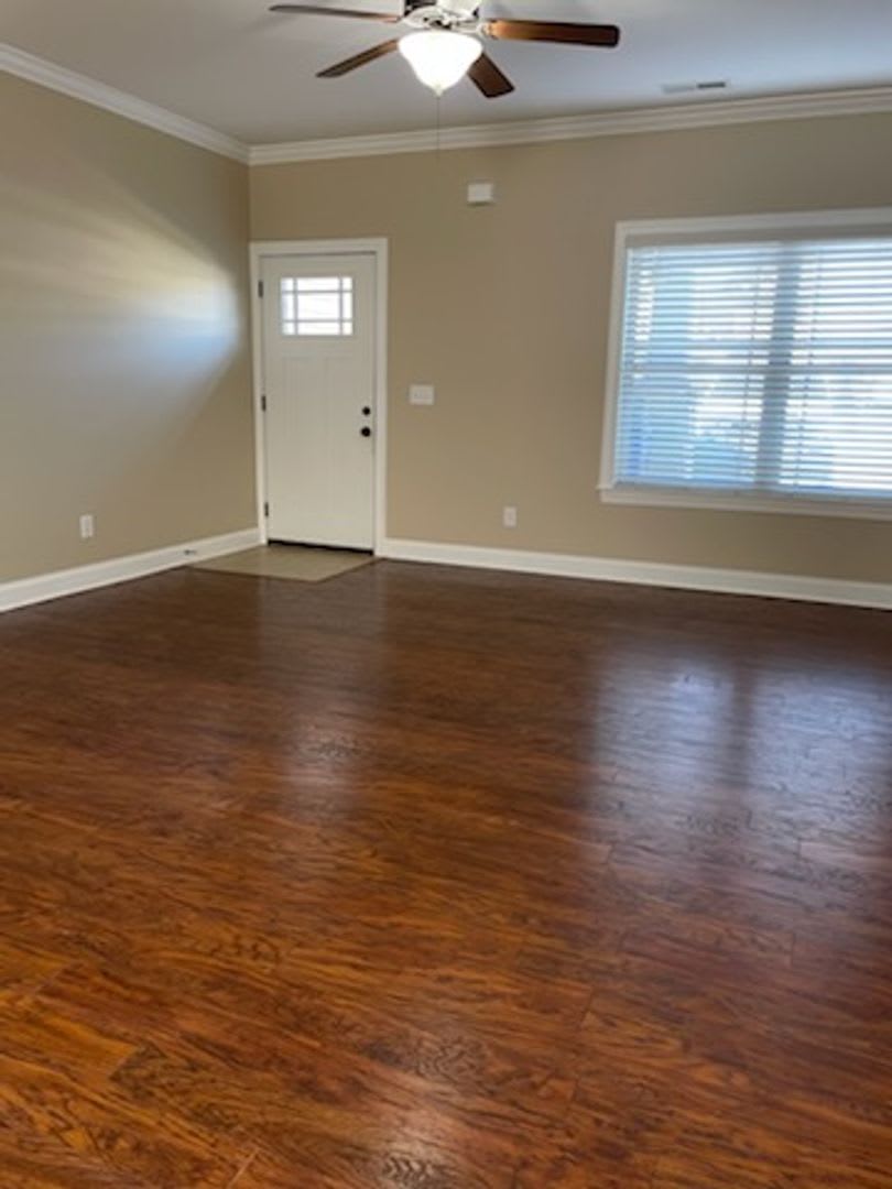 Townhome In The City – photo 2