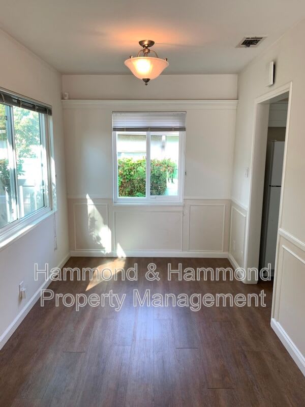 21229 De La Guerra St. – photo 3