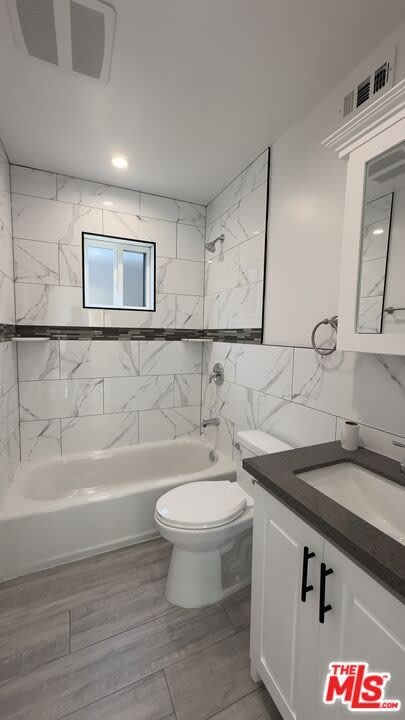 9011 Holmes Ave – photo 3
