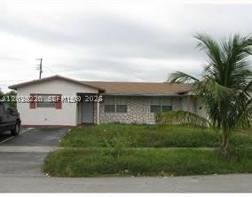 5424 NW 17th Ct – photo 1