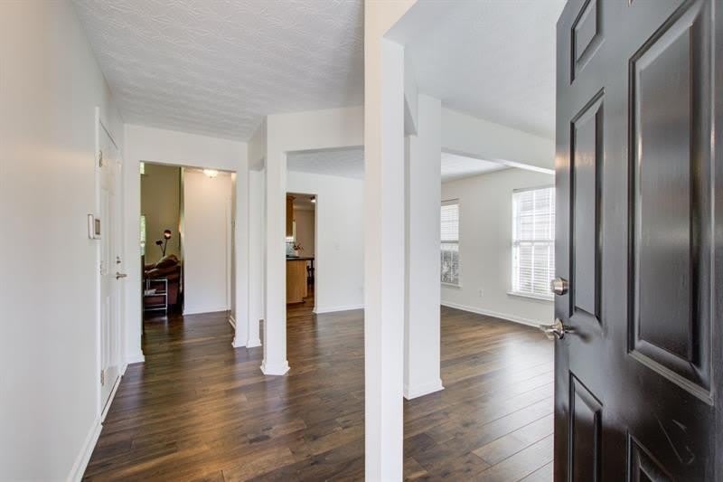 1204 Gates Circle SE – photo 2