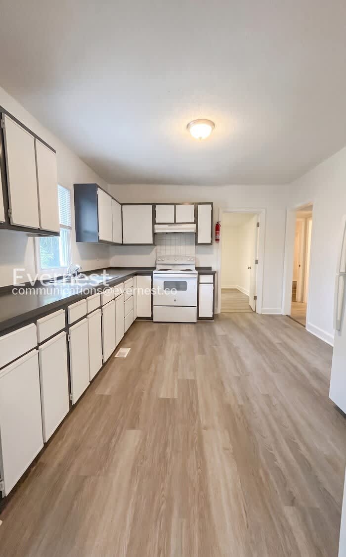 317 West Twenty-Third Street – photo 5