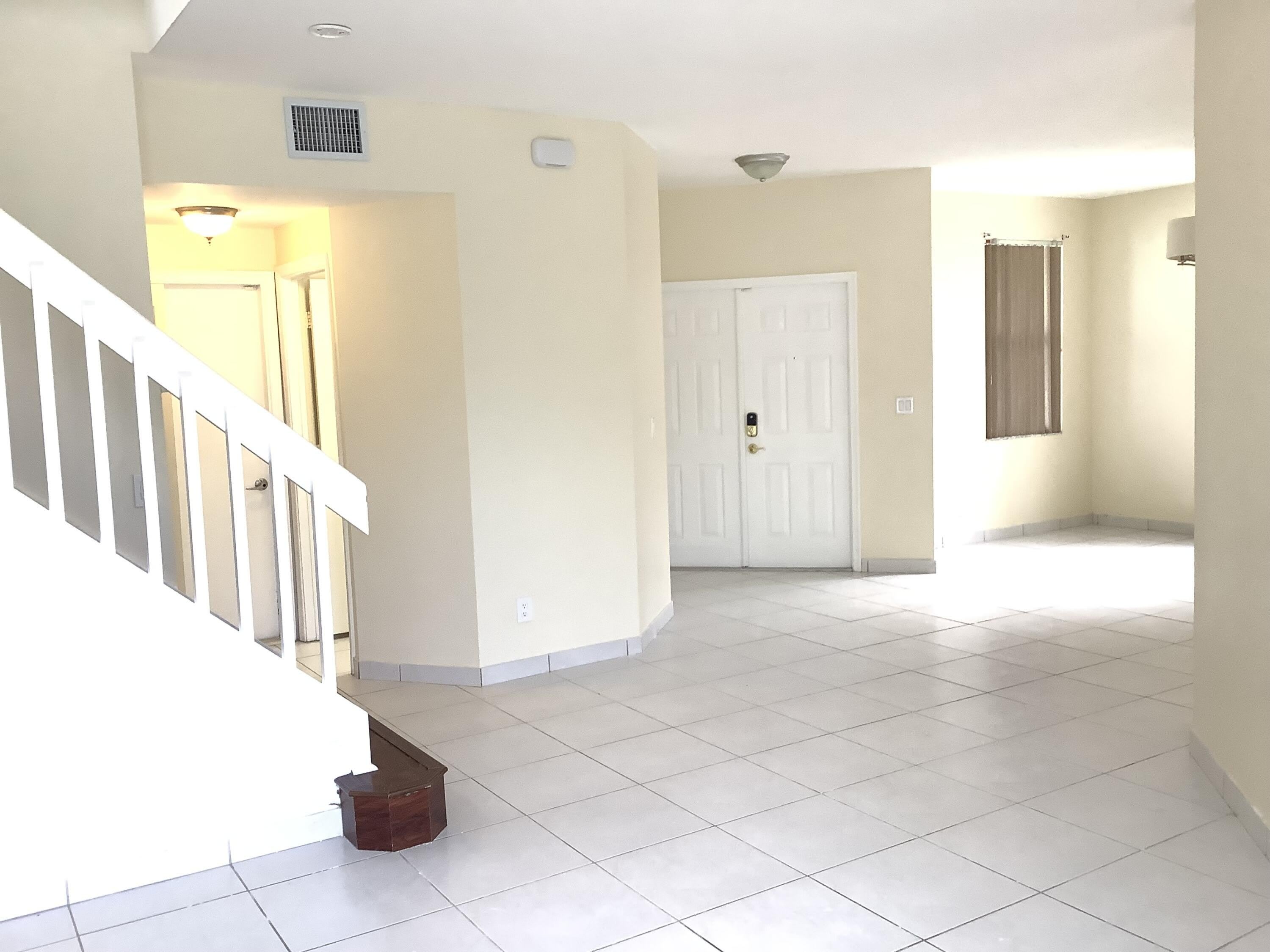 7330 NW 1st Place – photo 5