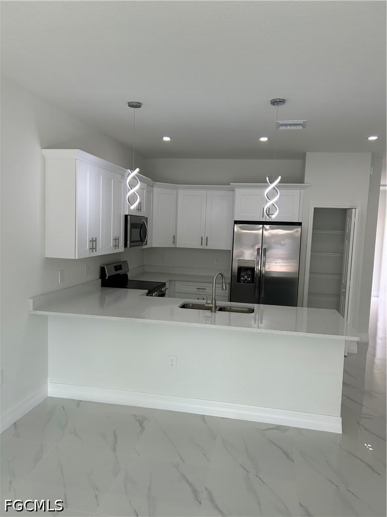 701-703 W 12th Street – photo 4