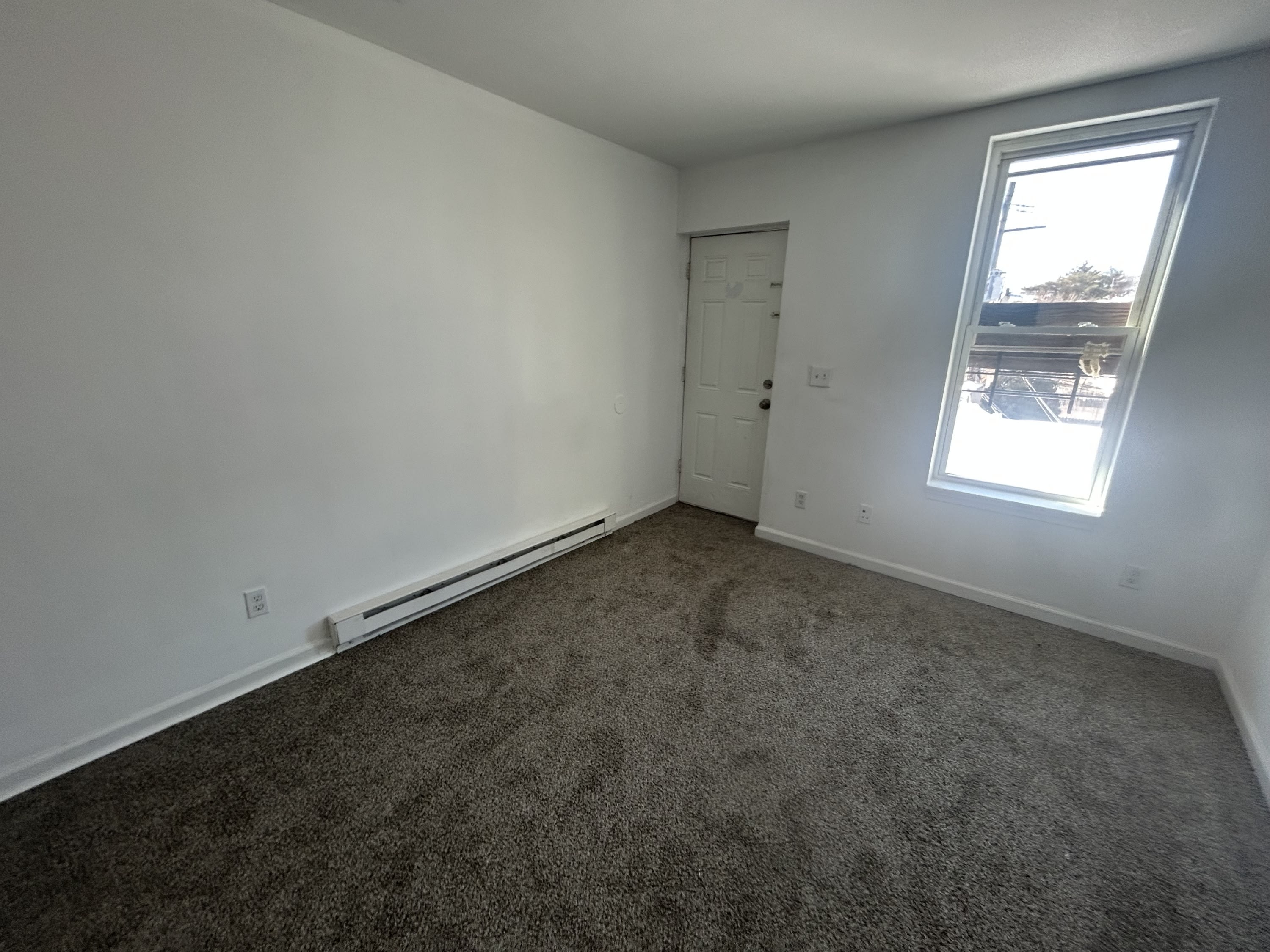 218 N 6th St – photo 4