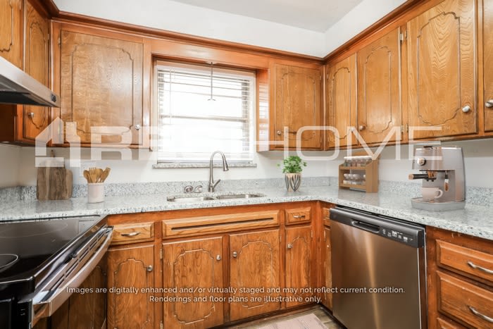 4404 Bonaparte Boulevard – photo 3