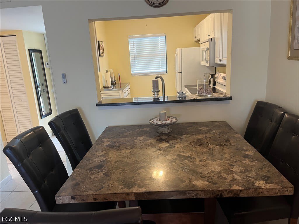 9261 Central Park Drive – photo 3