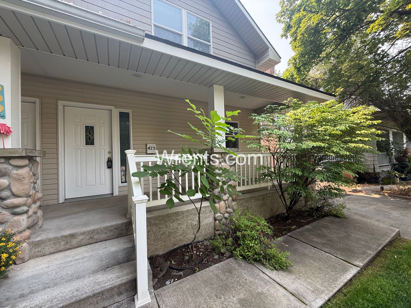 Beautiful South Hill Duplex with Garage! – photo 2