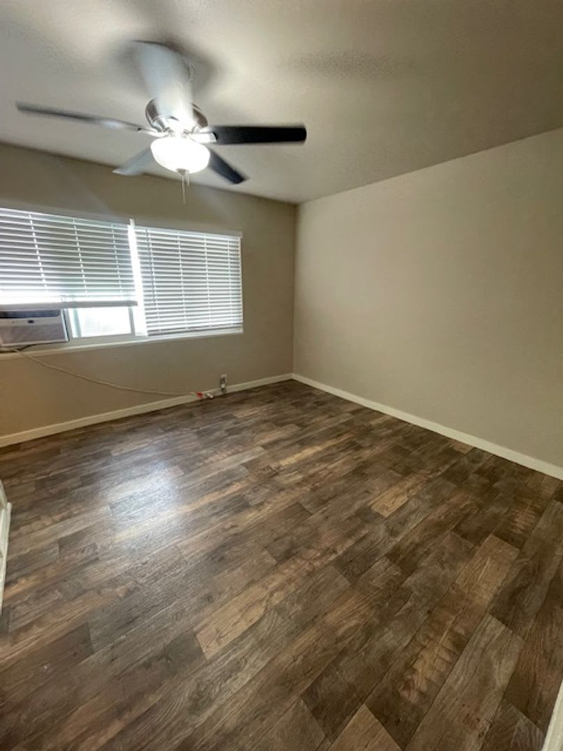 Charming Private Apartment in Welcoming Triplex – Great Location! – photo 4