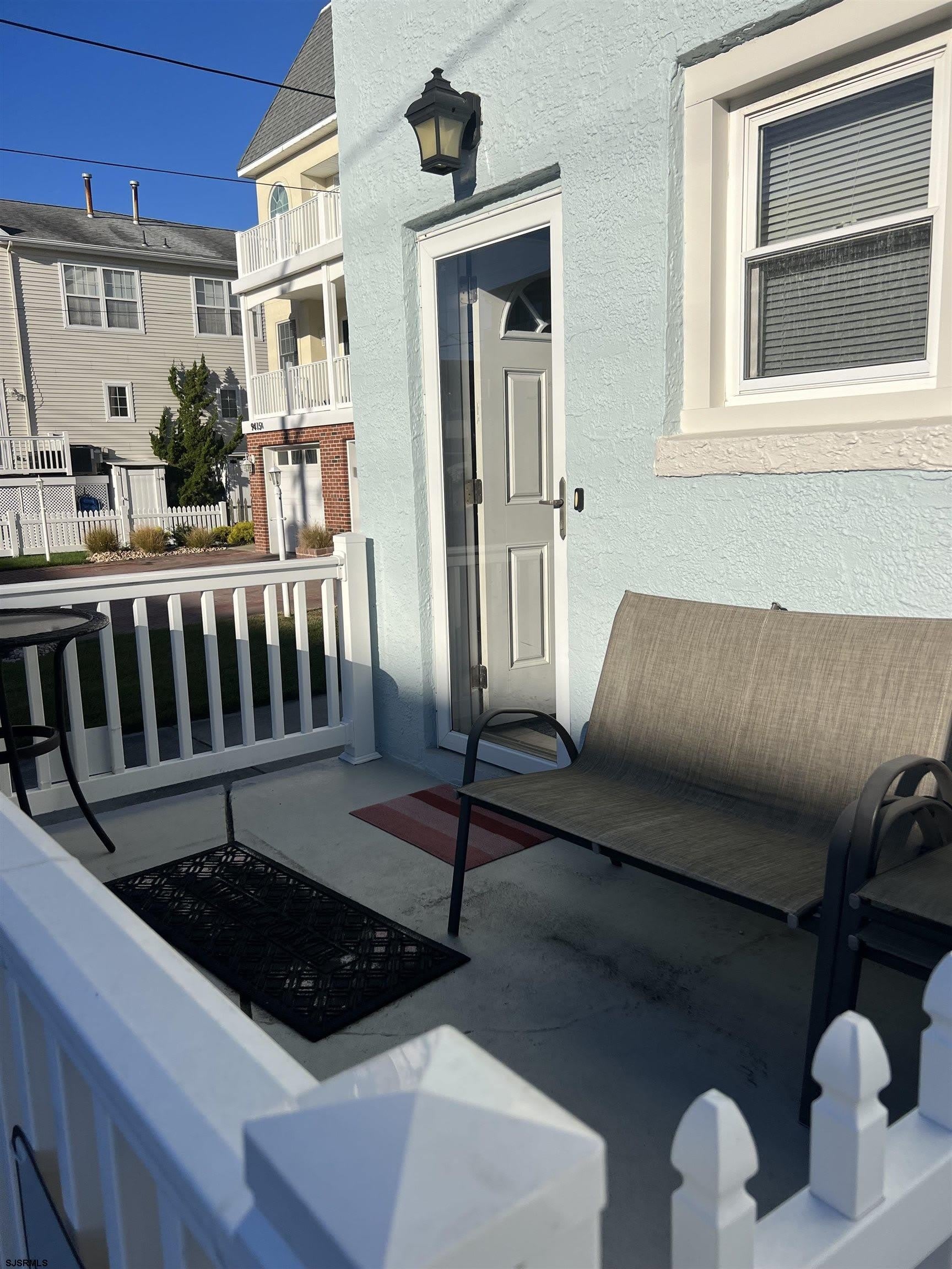 9411 Monmouth Ave – photo 2