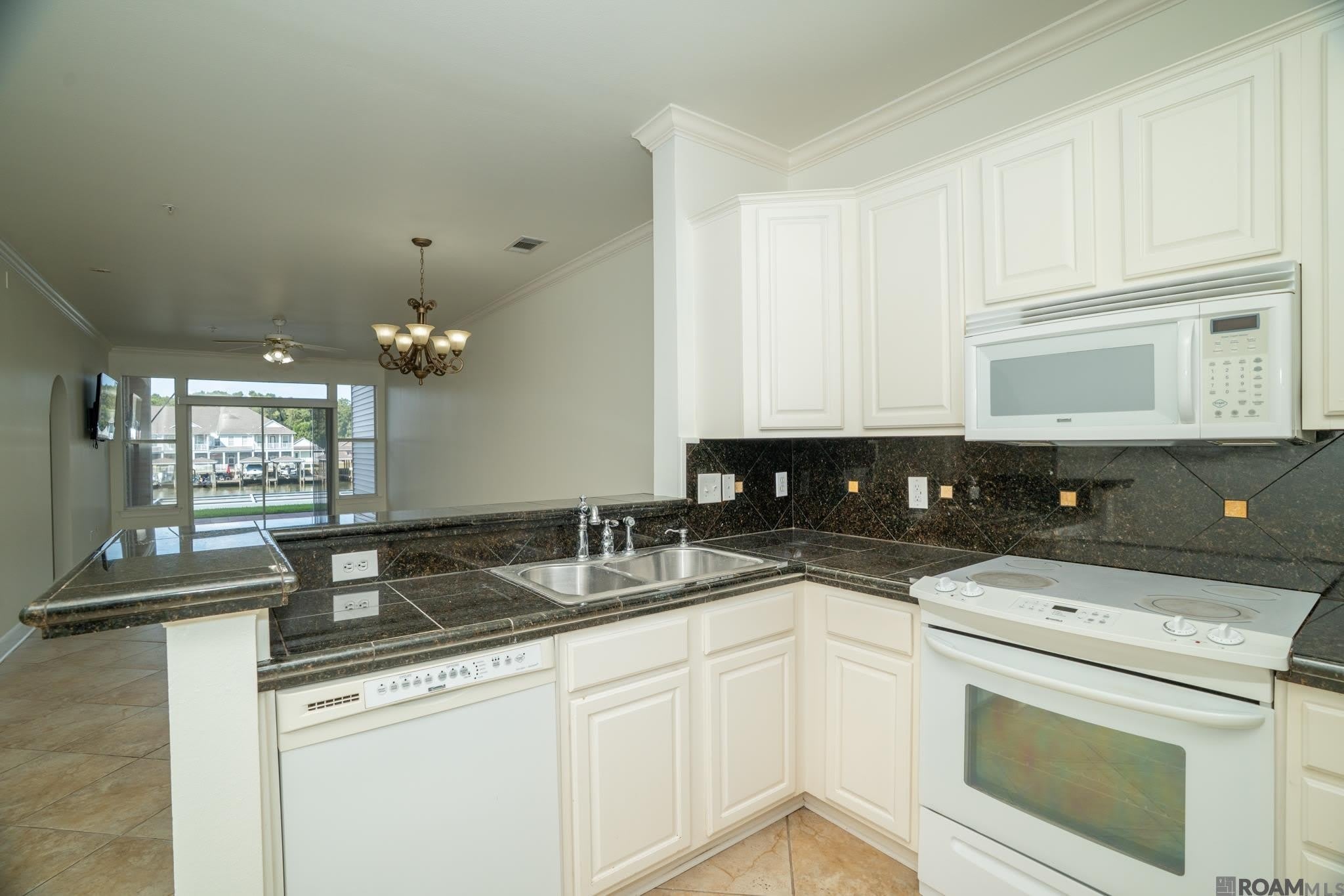 12386 River Highlands – photo 3
