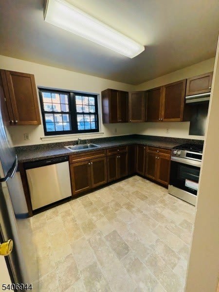 181 LONG HILL RD – photo 2