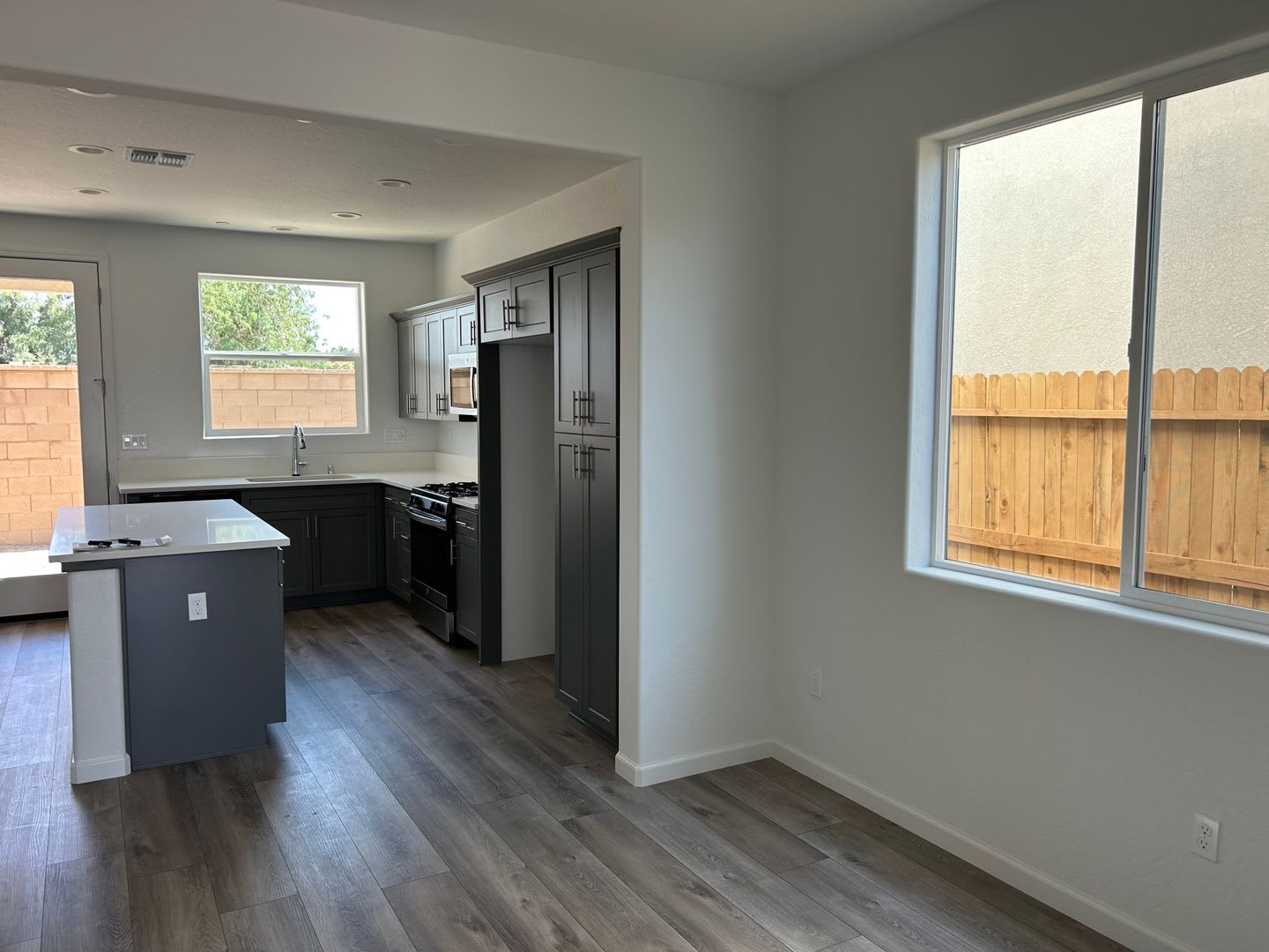 Beautiful Home Close To Sports Park – photo 3