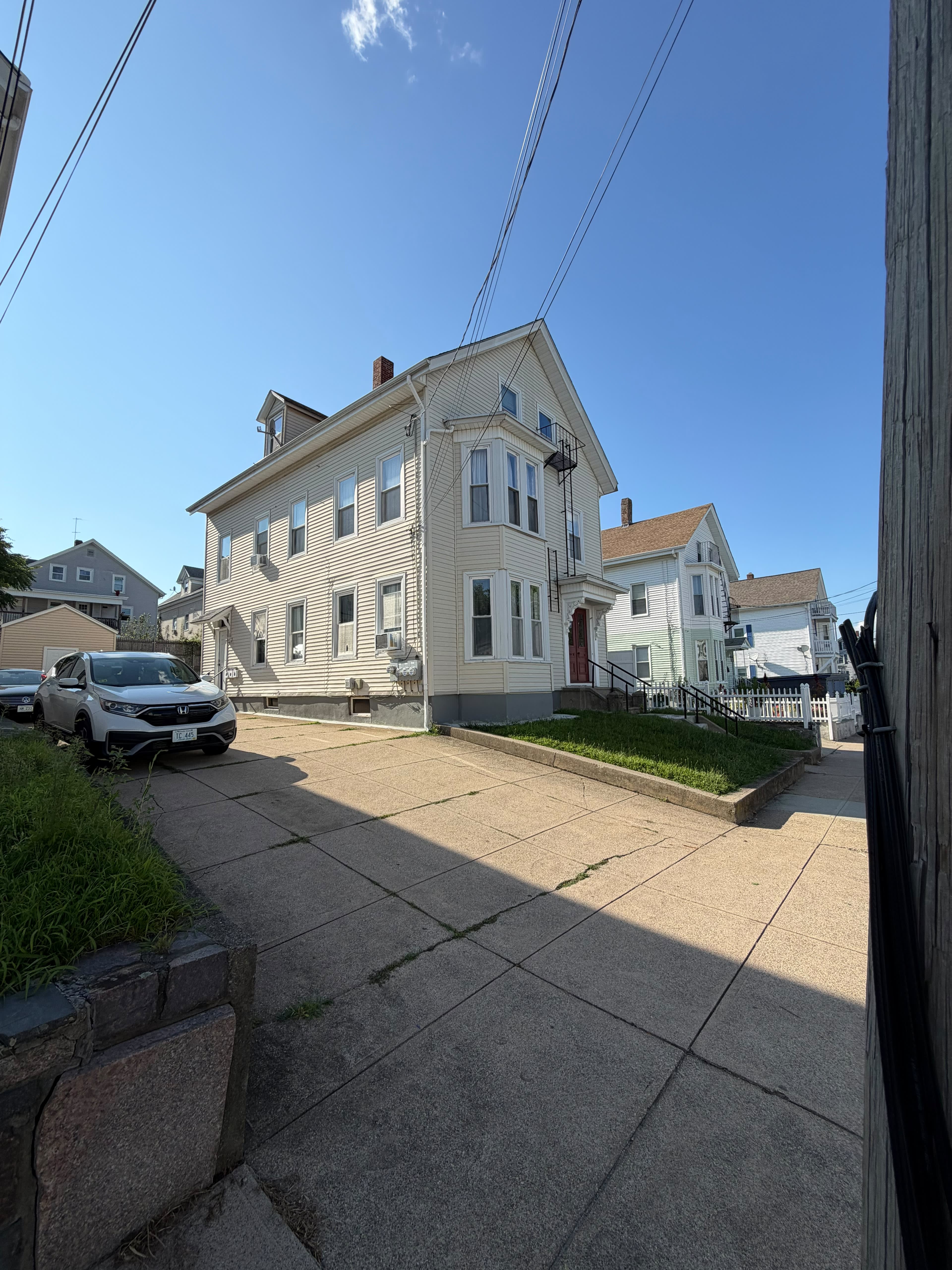36 Pine St – photo 1