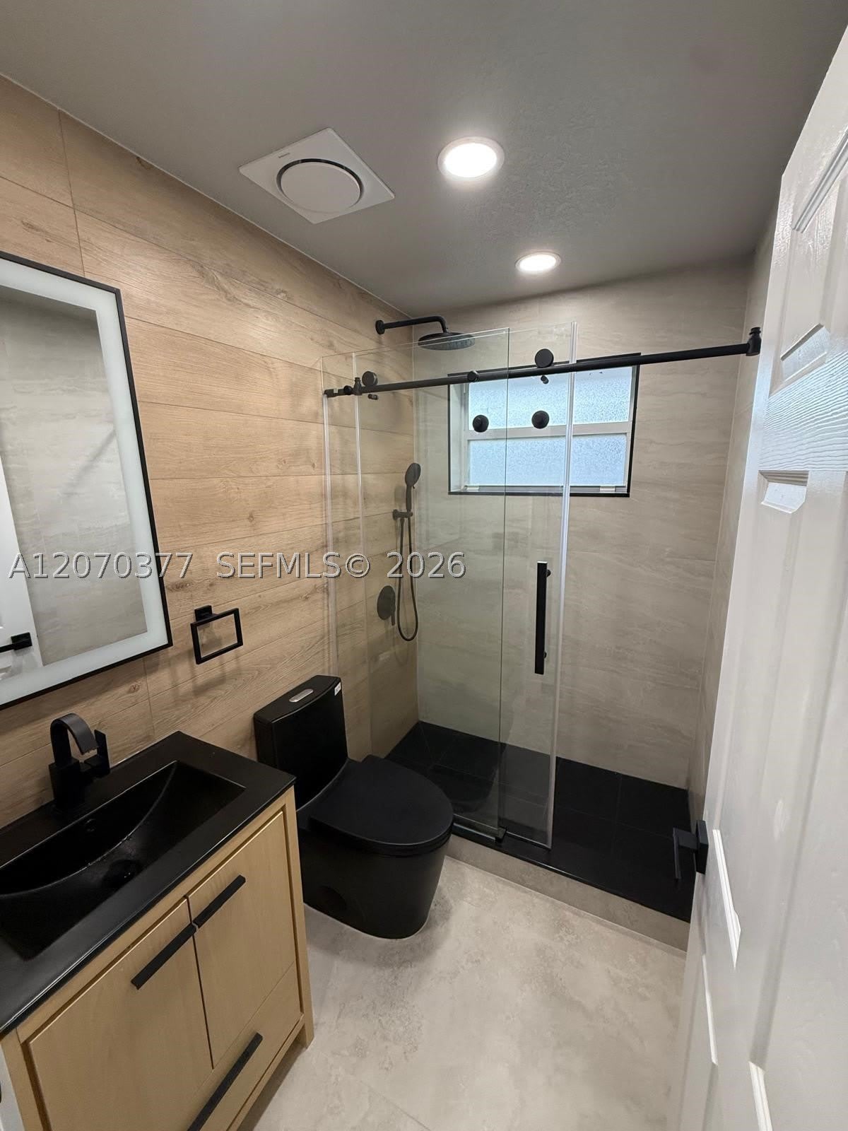 17 Sw 6Th Ave – photo 5