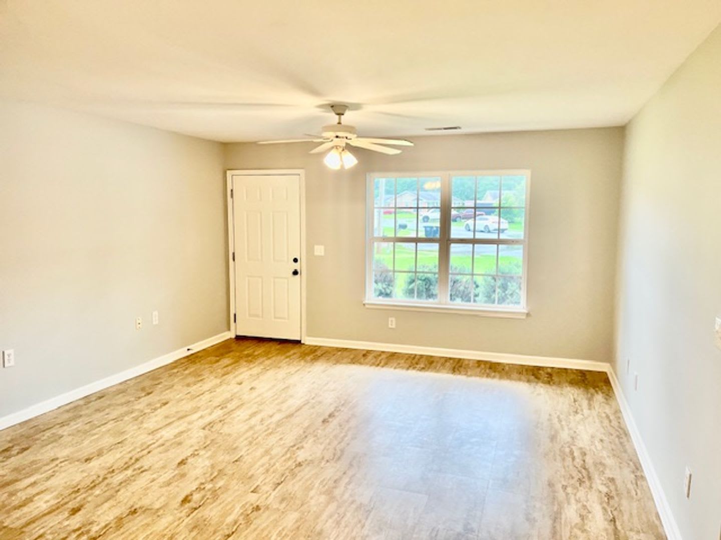 42 Hunters Glen Nw – photo 4