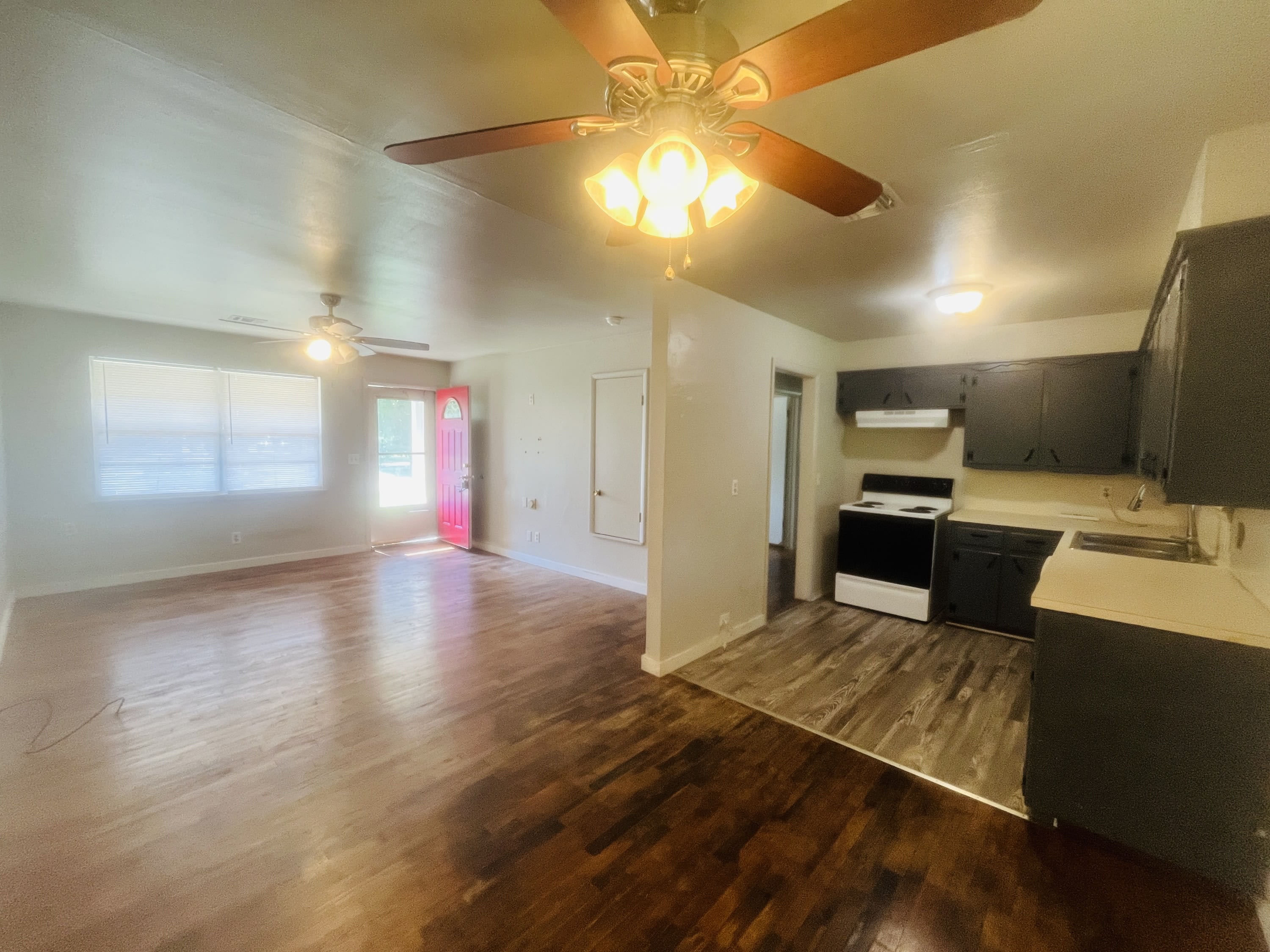 15 South Story Street – photo 3