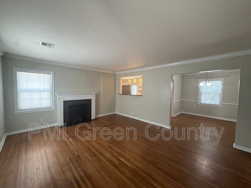 2811 E 1st Pl – photo 3