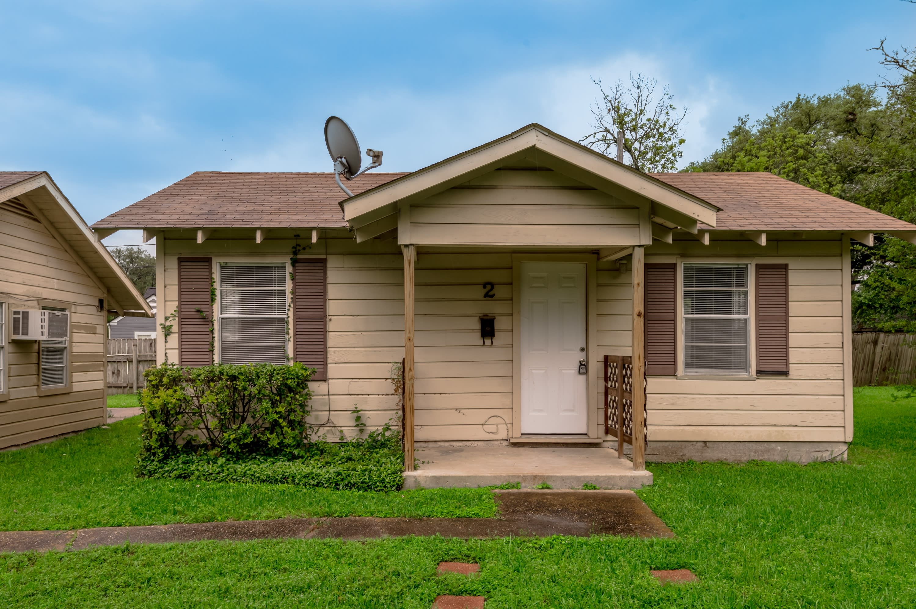 700 Gray Street – photo 1