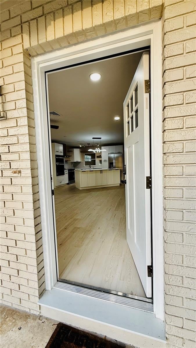6409 ROSEWOOD Drive – photo 3