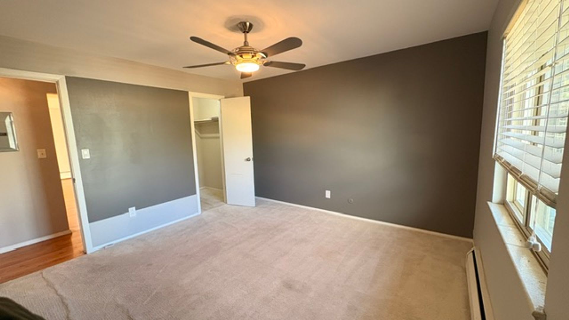 Beautifully Upgraded 2Bedroom Condo Now Available! – photo 3