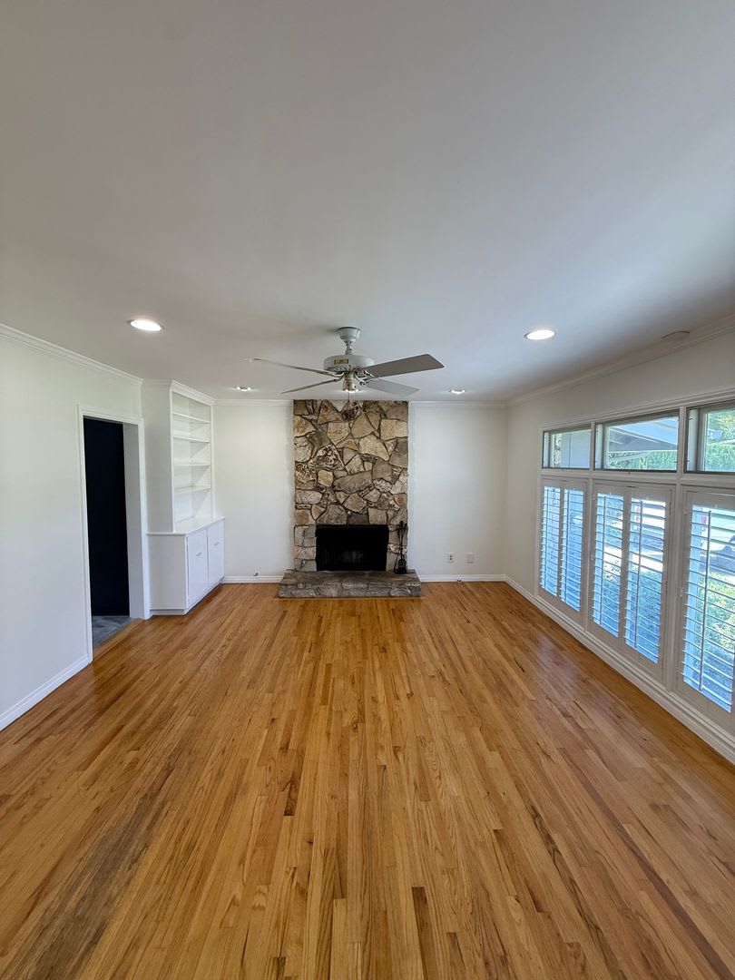 Beautiful One Level, 3 Bedroom, 3 Bathroom Tarzana Pool Home for Lease! – photo 3