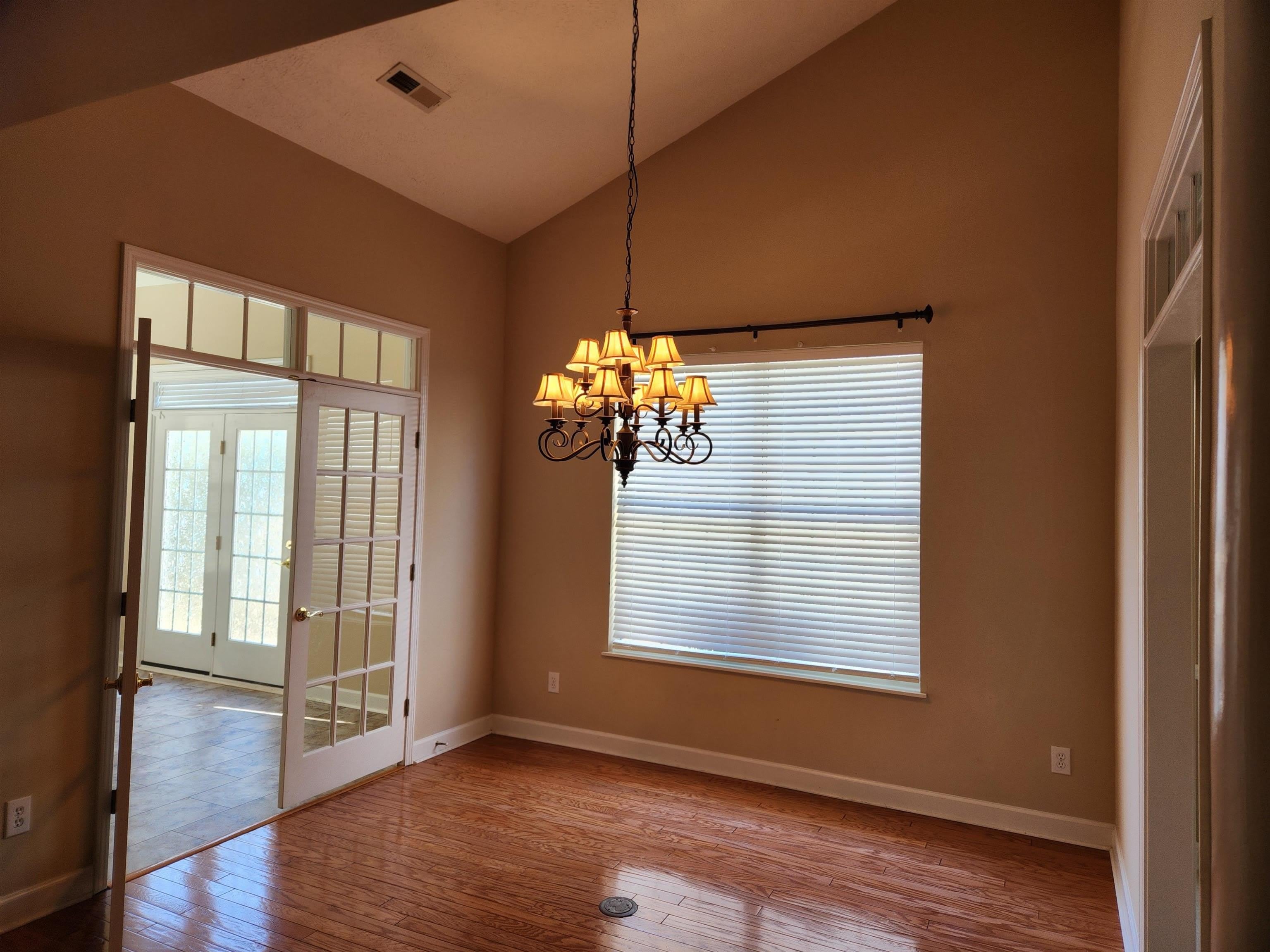 9398 Pinckney Ln. – photo 3