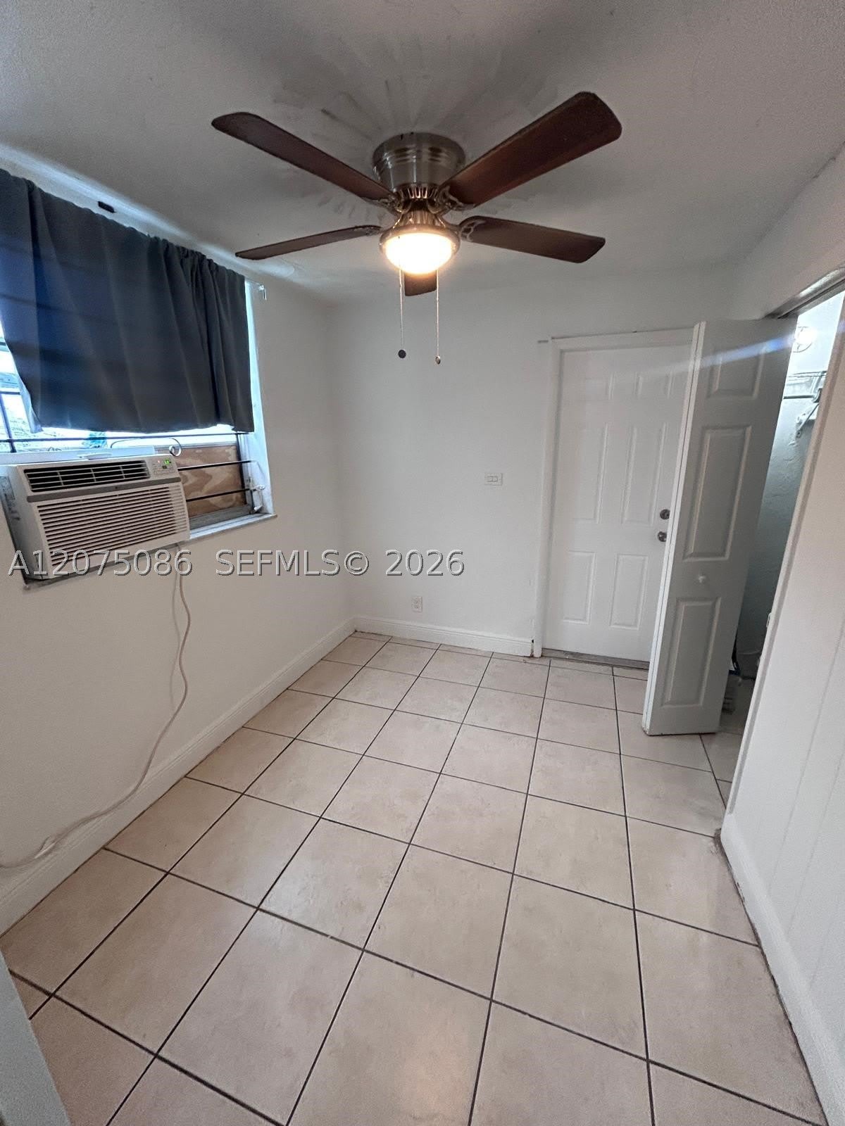 5727 Fletcher St – photo 4