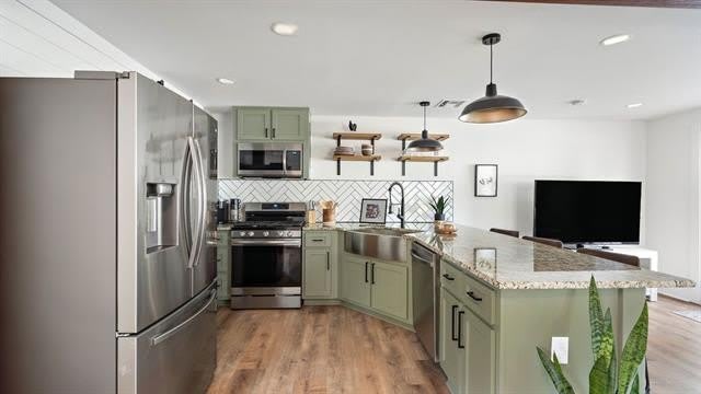 208 S OAK Street – photo 5