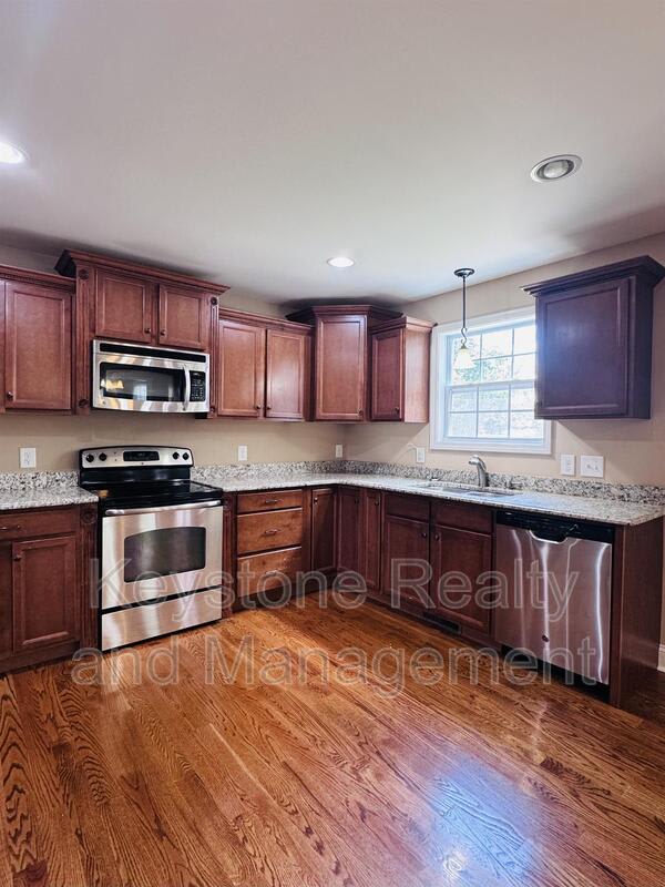 2469 Senseney Drive – photo 2