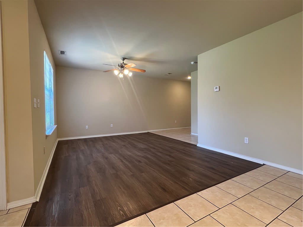 1682 Willowbrook Drive – photo 5