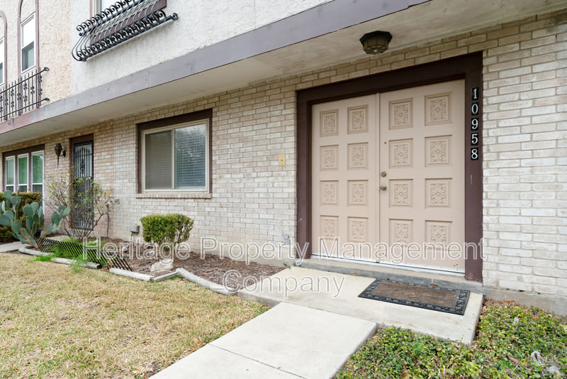 10958 Crown Park – photo 2