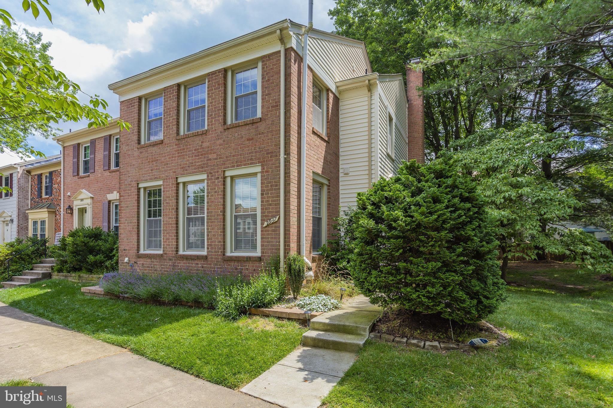 2937 VILLAGE SPRING Lane – photo 3