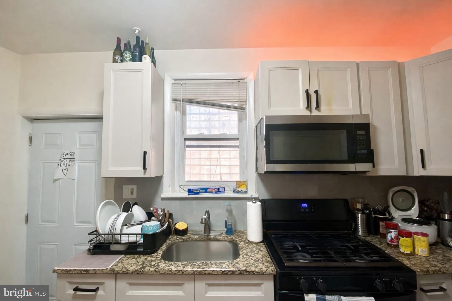 3215 SUMMER Street – photo 5