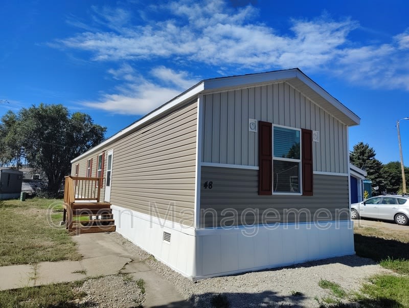 48 Marcus Drive – photo 2