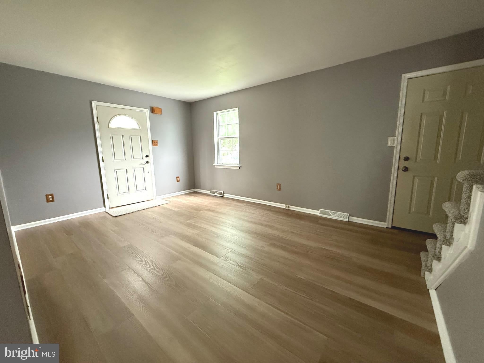 409 EDGEWOOD Drive – photo 5
