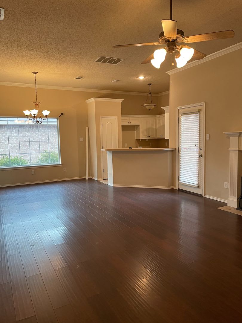 Beautiful Clean Gem Available September! – photo 3