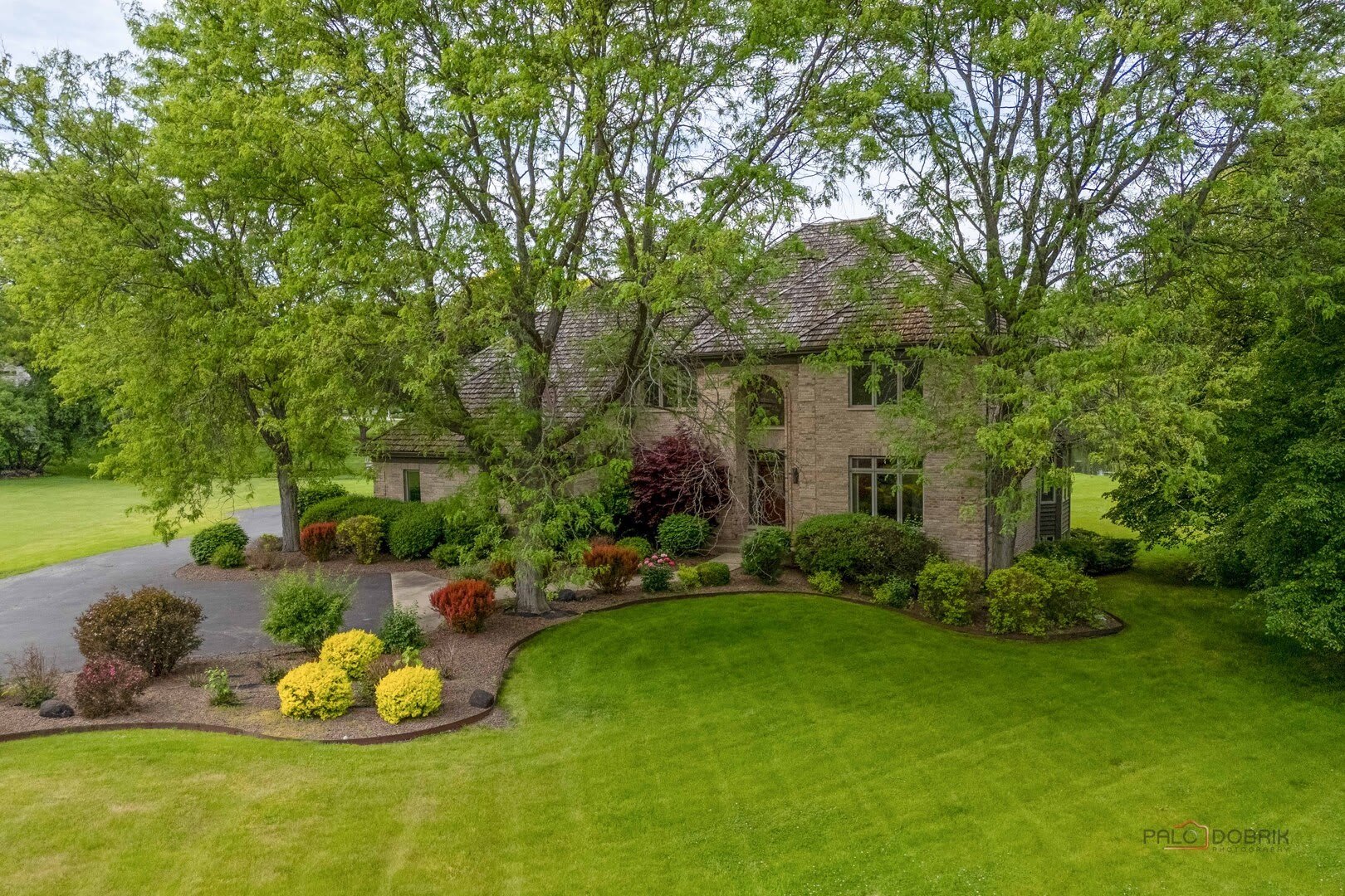 5420 Belmont Court – photo 2