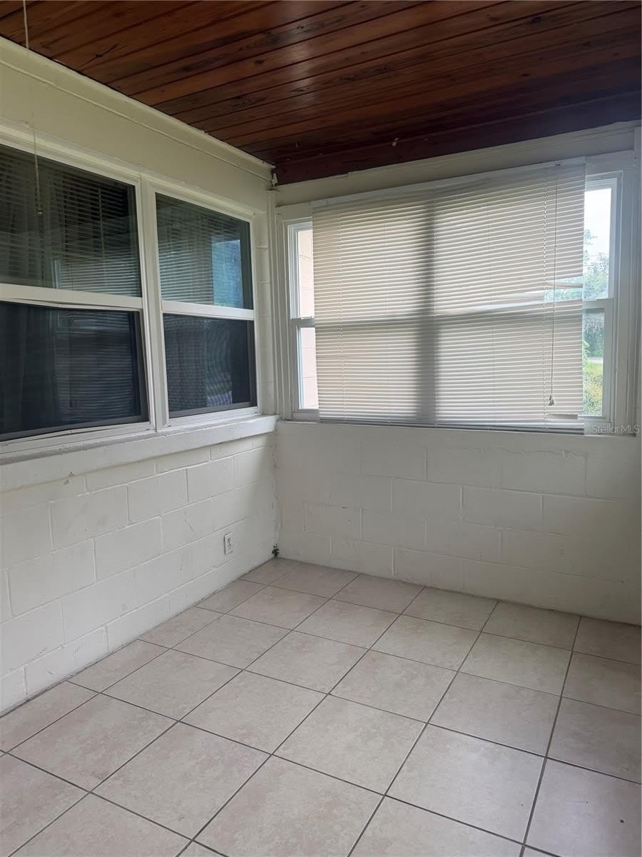 5721 SE HIGHWAY 484 – photo 2