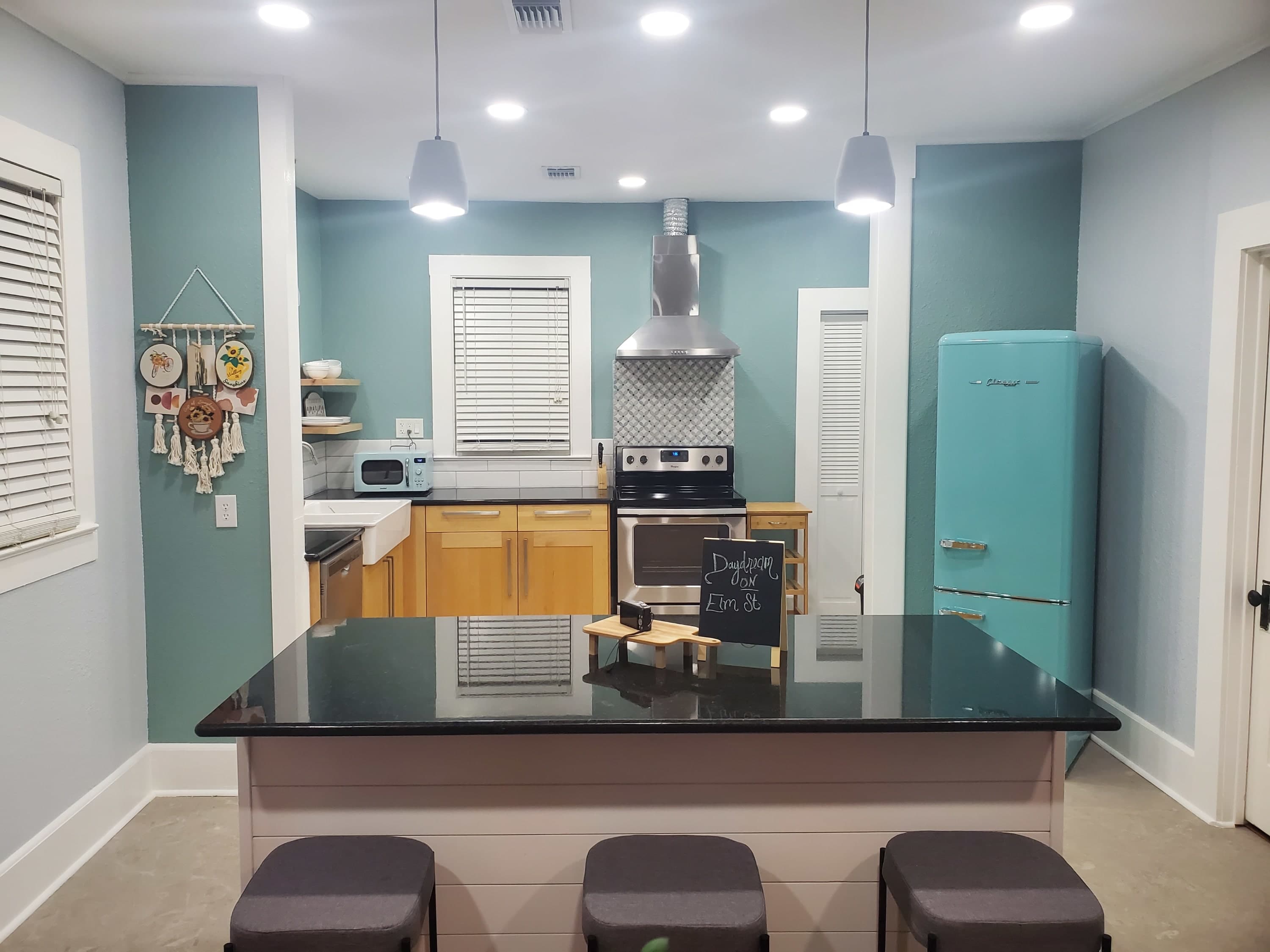 1605 South Elm Street – photo 5